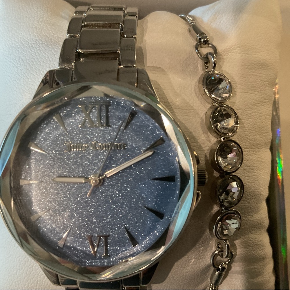 Juicy Couture Glitter Dial Watch and Bracelet Set - Picture 3 of 11